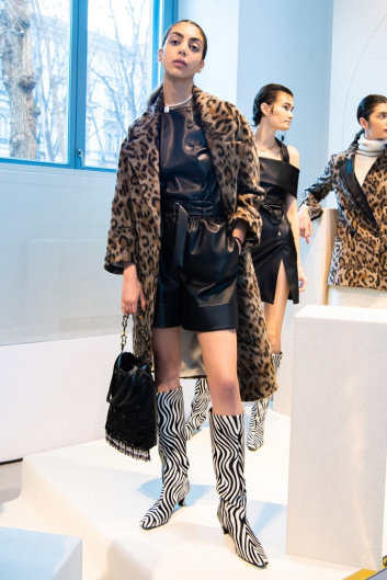 Fotoservizio/FW 20-21/WOMEN/PRESENTAZIONE/BEATRICE B/DP2/6