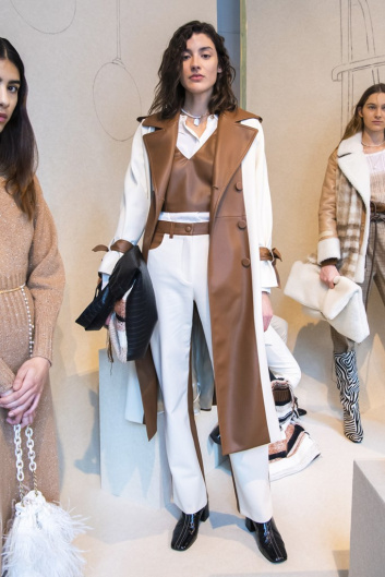 Fotoservizio/FW 20-21/WOMEN/PRESENTAZIONE/BEATRICE B/DP2/16