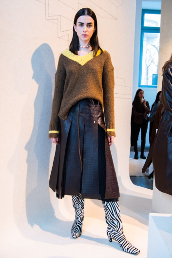 Fotoservizio/FW 20-21/WOMEN/PRESENTAZIONE/BEATRICE B/DP2/25