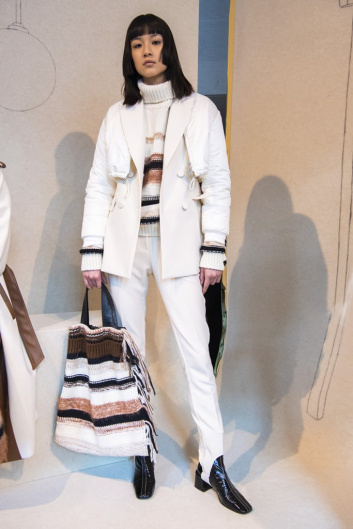 Fotoservizio/FW 20-21/WOMEN/PRESENTAZIONE/BEATRICE B/DP2/18