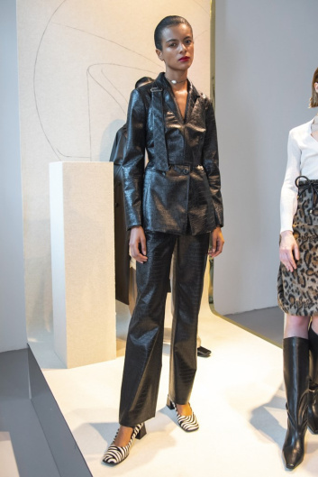 Fotoservizio/FW 20-21/WOMEN/PRESENTAZIONE/BEATRICE B/DP2/11