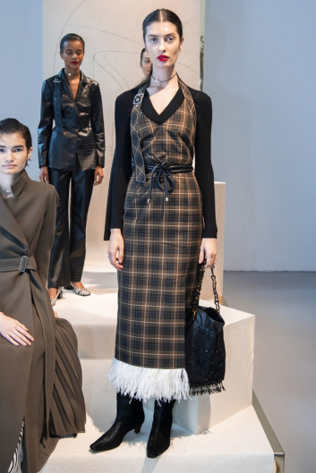 Fotoservizio/FW 20-21/WOMEN/PRESENTAZIONE/BEATRICE B/DP2/15