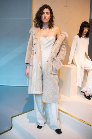 Fotoservizio/FW 20-21/WOMEN/PRESENTAZIONE/BEATRICE B/DP2/10