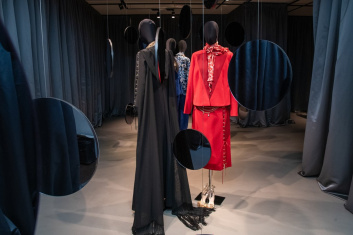 Fotoservizio/FW 20-21/WOMEN/APPUNTAMENTO/MARINA RINALDI/DP2/15