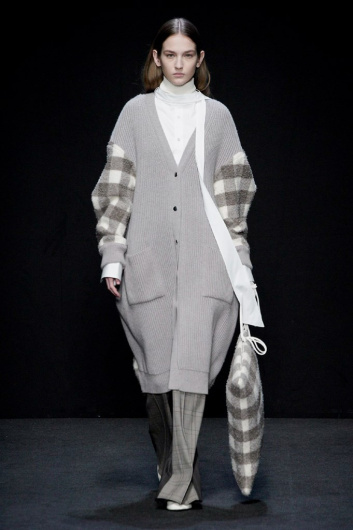 Fotoservizio/FW 20-21/WOMEN/SFILATA/SIMONA MARZIALI - MRZ/DP2/2