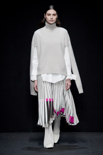 Fotoservizio/FW 20-21/WOMEN/SFILATA/SIMONA MARZIALI - MRZ/DP2/3