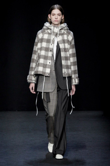 Fotoservizio/FW 20-21/WOMEN/SFILATA/SIMONA MARZIALI - MRZ/DP2/3