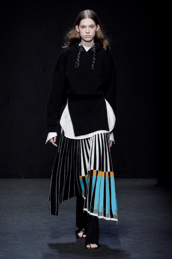 Fotoservizio/FW 20-21/WOMEN/SFILATA/SIMONA MARZIALI - MRZ/DP2/8