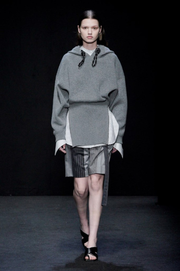 Fotoservizio/FW 20-21/WOMEN/SFILATA/SIMONA MARZIALI - MRZ/DP2/2
