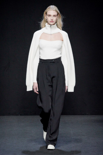 Fotoservizio/FW 20-21/WOMEN/SFILATA/SIMONA MARZIALI - MRZ/DP2/9