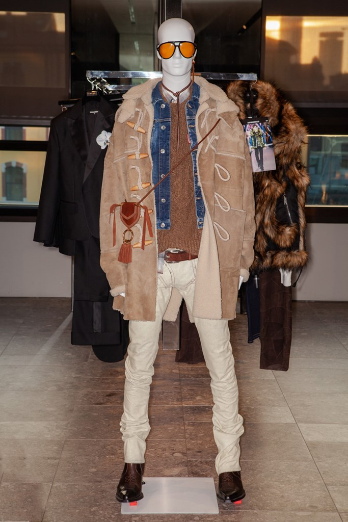 Fotoservizio/FW 20-21/WOMEN/APPUNTAMENTO/DSQUARED2/DP2/9