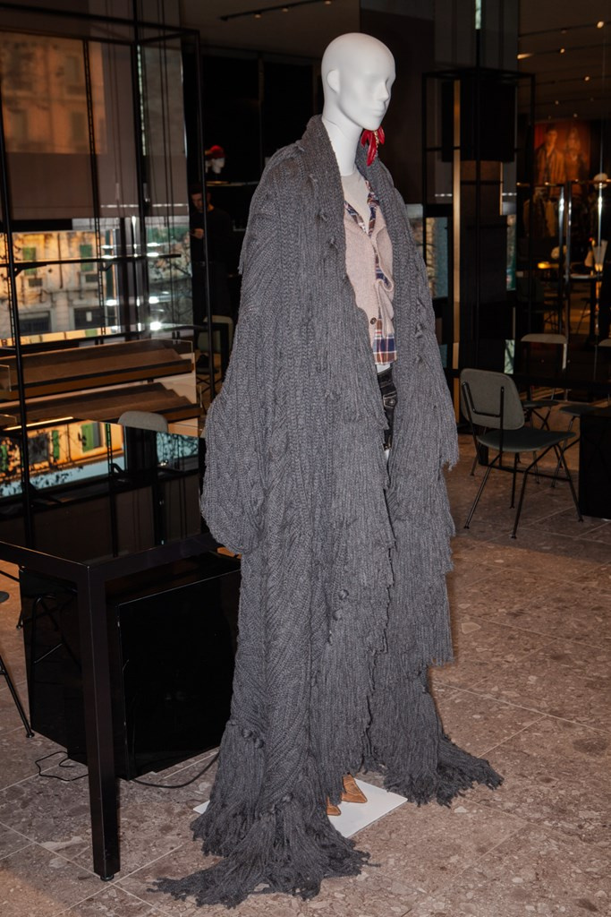 Fotoservizio/FW 20-21/WOMEN/APPUNTAMENTO/DSQUARED2/DP2/3