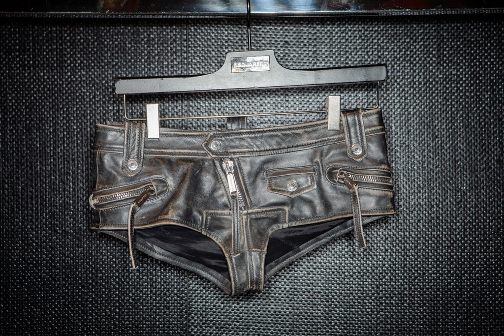 Fotoservizio/FW 20-21/WOMEN/APPUNTAMENTO/DSQUARED2/DP2/25