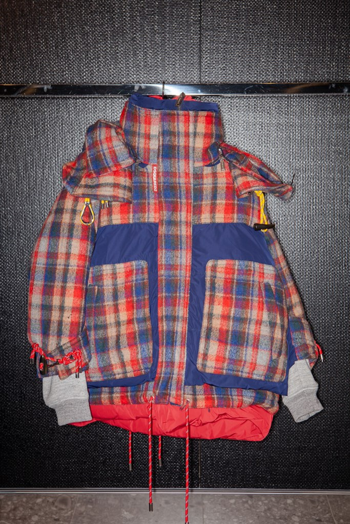 Fotoservizio/FW 20-21/WOMEN/APPUNTAMENTO/DSQUARED2/DP2/52