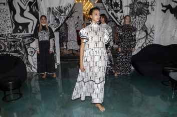 Fotoservizio/SS 2020/WOMEN/PRESENTAZIONE/MELAMPO CORSO COMO 10/DP2/3