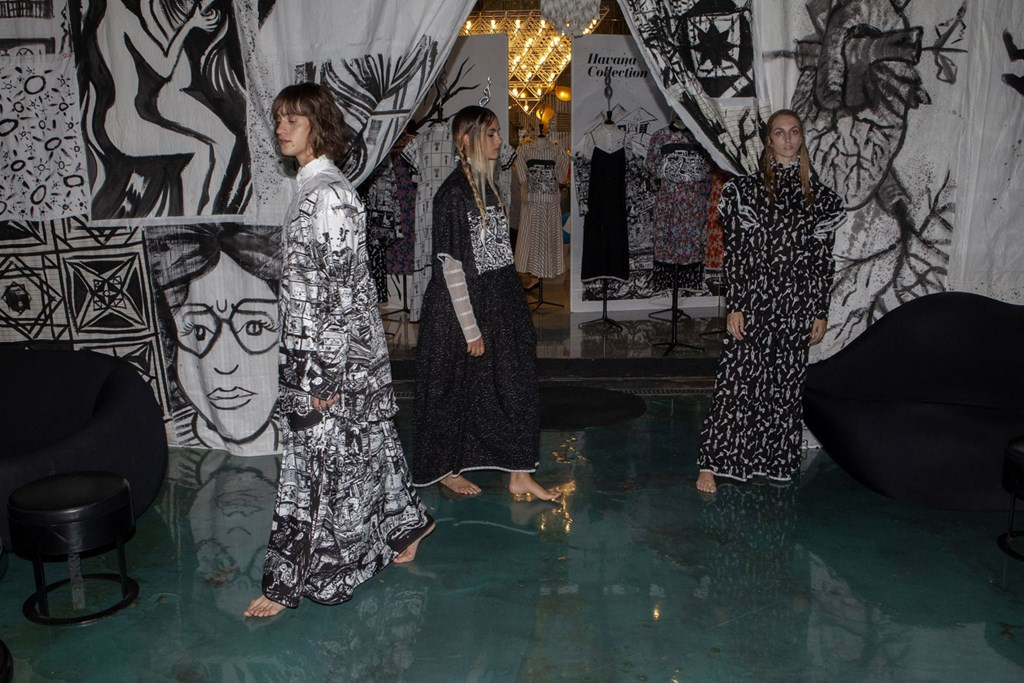 Fotoservizio/SS 2020/WOMEN/PRESENTAZIONE/MELAMPO CORSO COMO 10/DP2/4
