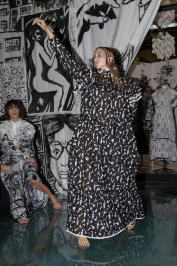 Fotoservizio/SS 2020/WOMEN/PRESENTAZIONE/MELAMPO CORSO COMO 10/DP2/11