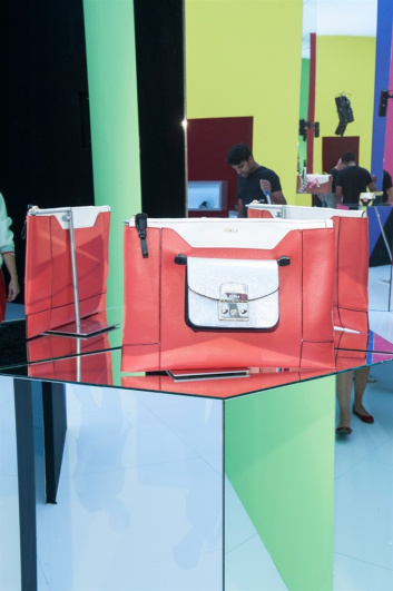Fotoservizio/SS 2016/WOMEN/FURLA/DP2/88