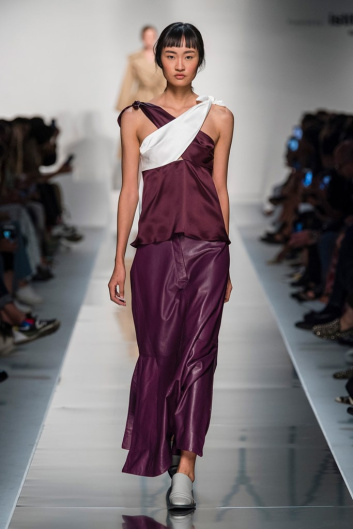 Fotoservizio/SS 2020/WOMEN/EVENTO/NYNNE/DP2/3
