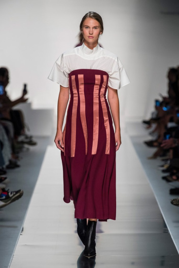 Fotoservizio/SS 2020/WOMEN/EVENTO/NYNNE/DP2/6