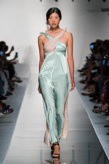 Fotoservizio/SS 2020/WOMEN/EVENTO/NYNNE/DP2/15