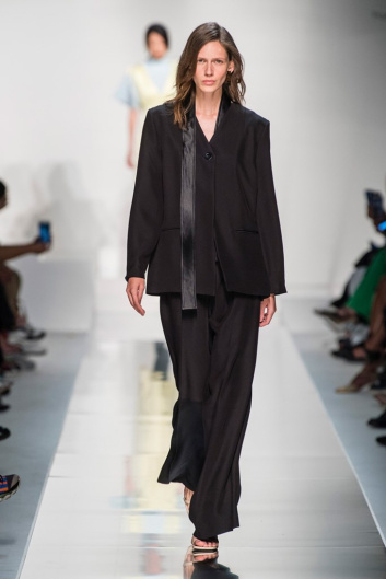 Fotoservizio/SS 2020/WOMEN/EVENTO/NYNNE/DP2/30