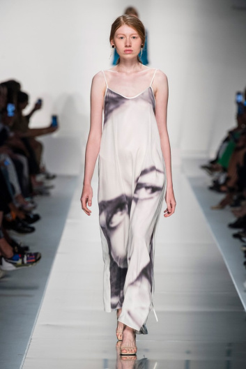Fotoservizio/SS 2020/WOMEN/EVENTO/NYNNE/DP2/32