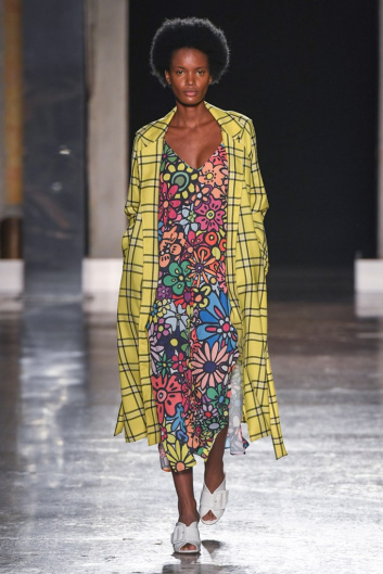 Fotoservizio/SS 2020/WOMEN/SFILATA/ULTRÀCHIC/DP2/1