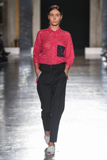 Fotoservizio/SS 2020/WOMEN/SFILATA/ULTRÀCHIC/DP2/1