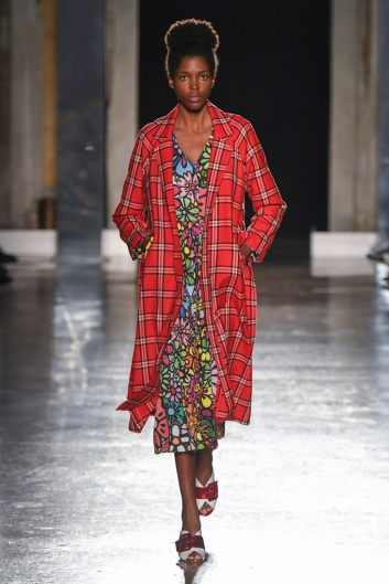 Fotoservizio/SS 2020/WOMEN/SFILATA/ULTRÀCHIC/DP2/2
