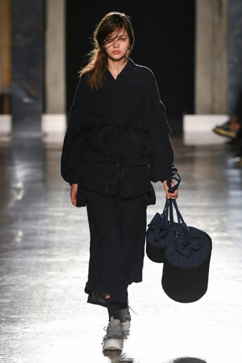 Fotoservizio/SS 2020/WOMEN/SFILATA/ALEXANDRA MOURA/DP2/4