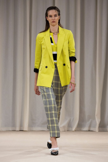 Fotoservizio/SS 2020/WOMEN/PRESENTAZIONE/BEATRICE B/DP2/2