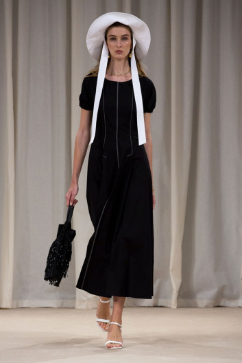Fotoservizio/SS 2020/WOMEN/PRESENTAZIONE/BEATRICE B/DP2/5