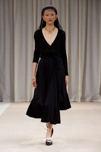 Fotoservizio/SS 2020/WOMEN/PRESENTAZIONE/BEATRICE B/DP2/6