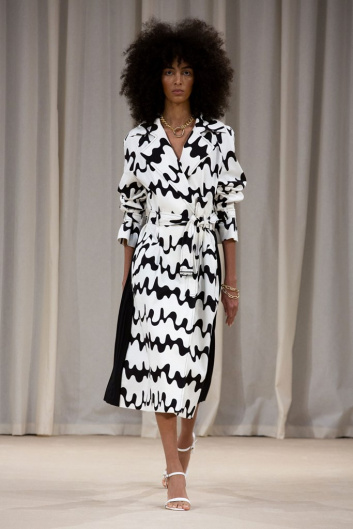 Fotoservizio/SS 2020/WOMEN/PRESENTAZIONE/BEATRICE B/DP2/7