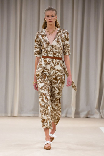 Fotoservizio/SS 2020/WOMEN/PRESENTAZIONE/BEATRICE B/DP2/14