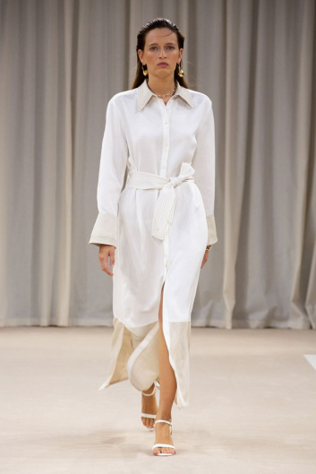 Fotoservizio/SS 2020/WOMEN/PRESENTAZIONE/BEATRICE B/DP2/17