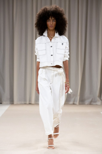Fotoservizio/SS 2020/WOMEN/PRESENTAZIONE/BEATRICE B/DP2/31