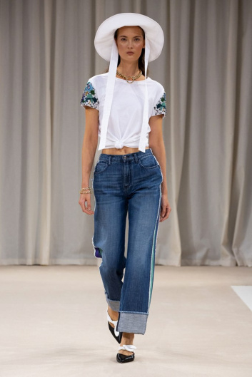 Fotoservizio/SS 2020/WOMEN/PRESENTAZIONE/BEATRICE B/DP2/25