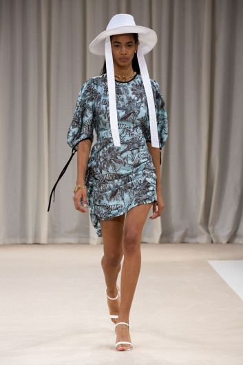 Fotoservizio/SS 2020/WOMEN/PRESENTAZIONE/BEATRICE B/DP2/36