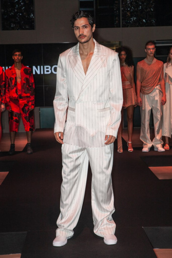 Fotoservizio/SS 2020/WOMEN/PRESENTAZIONE/DANIELE NIBOLI/DP2/8