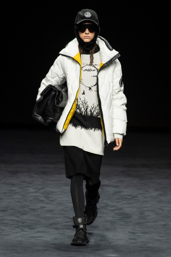 Fotoservizio/SS 2020/WOMEN/EVENTO/BOSIDENG/DP2/10