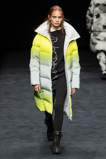 Fotoservizio/SS 2020/WOMEN/EVENTO/BOSIDENG/DP2/32