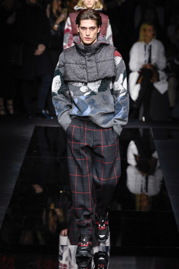 Fotoservizio/FW 20-21/MEN/SFILATA/EMPORIO ARMANI/DP2/2