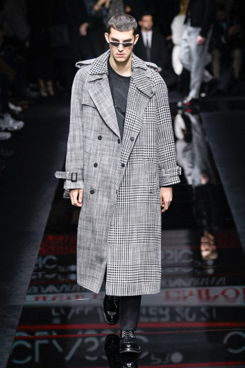 Fotoservizio/FW 20-21/MEN/SFILATA/EMPORIO ARMANI/DP2/3