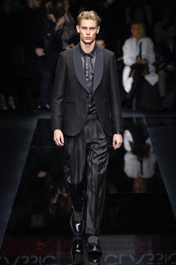 Fotoservizio/FW 20-21/MEN/SFILATA/EMPORIO ARMANI/DP2/12