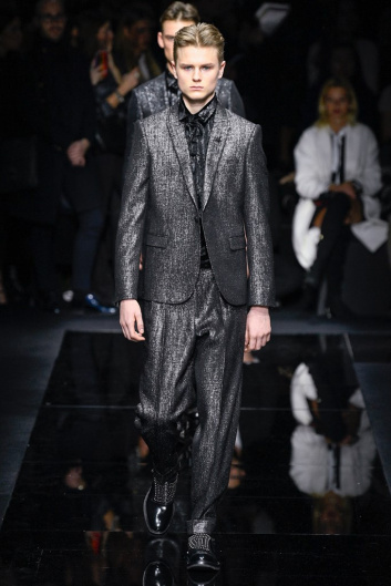 Fotoservizio/FW 20-21/MEN/SFILATA/EMPORIO ARMANI/DP2/13