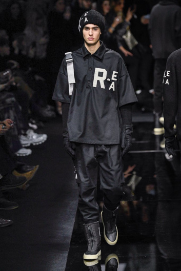 Fotoservizio/FW 20-21/MEN/SFILATA/EMPORIO ARMANI/DP2/6