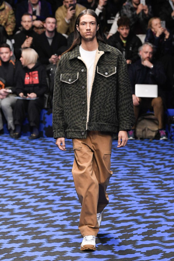 Fotoservizio/FW 20-21/MEN/SFILATA/MARCELO BURLON COUNTY OF MILAN/DP2/1