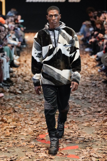 Fotoservizio/FW 20-21/MEN/SFILATA/NUMERO 00/DP2/4
